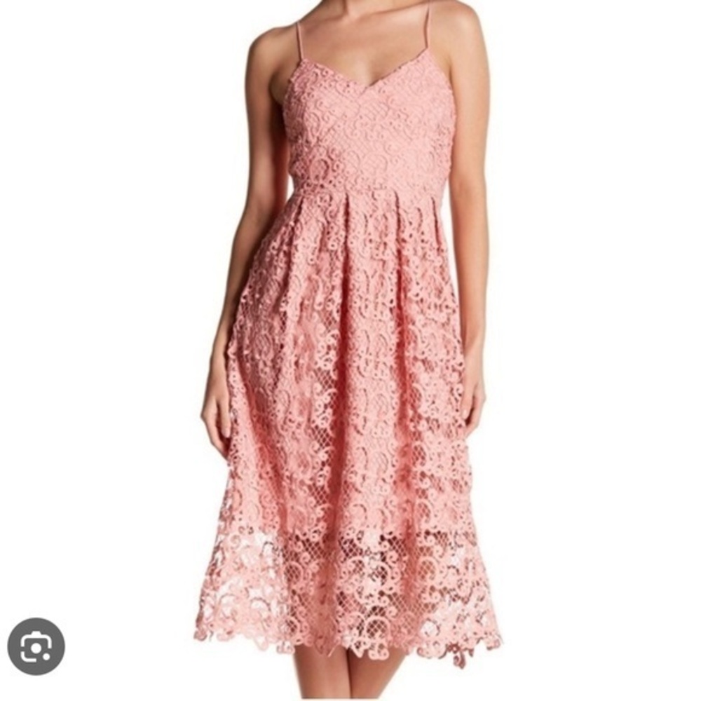 Meghan Los Angeles Topanga Dress black lace midi‎